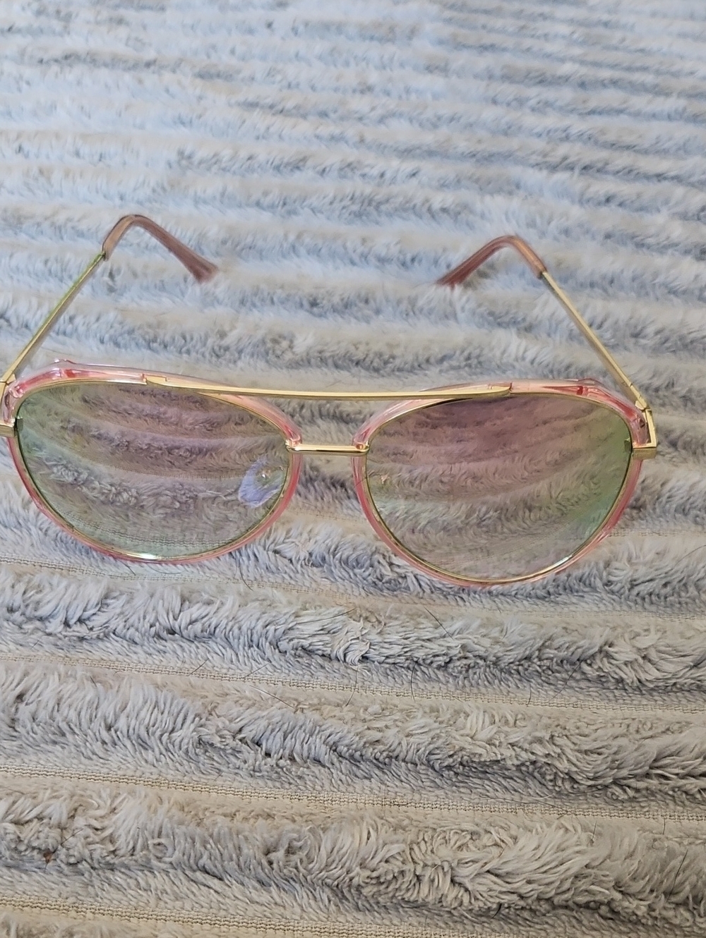 Jessica Simpson Or Fossil?